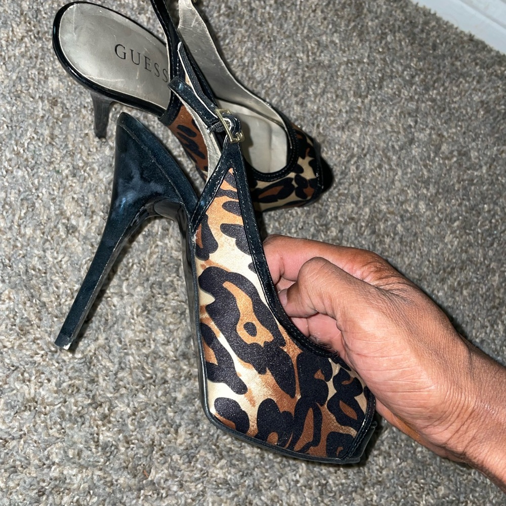 GUESS CEETAH HEELS